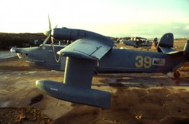 Самолет оснещен АИ-20Д конструкции Ивченко, развивающими тягу по 5130 э.л.с.